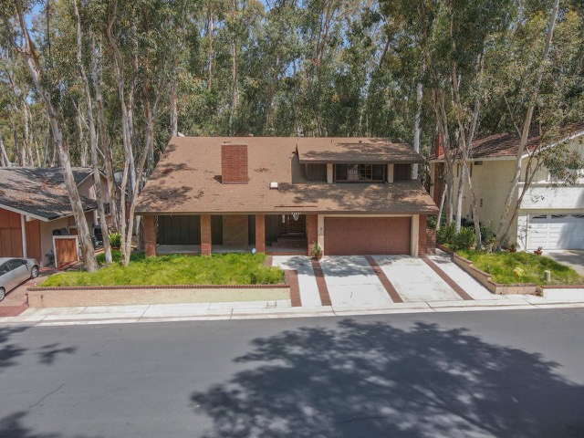24921 Rollingwood Road