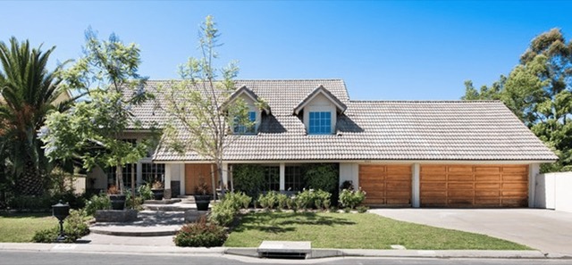 9765 Crestview Circle