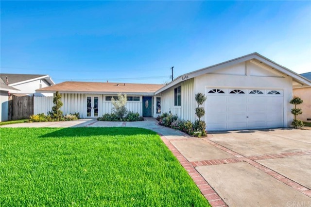 6192 Larchwood Dr