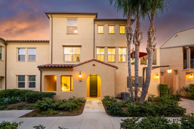 202 Borrego