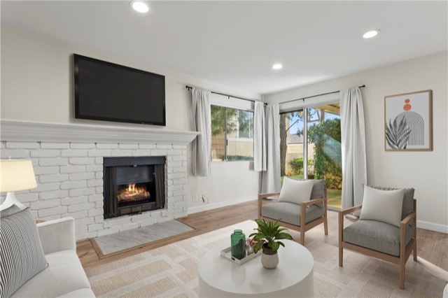 3340 E Collins Ave APT 18
